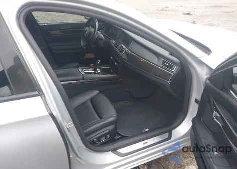 2013 BMW 750Li из США, поврежденный, VIN WBAYE8C56DD133349